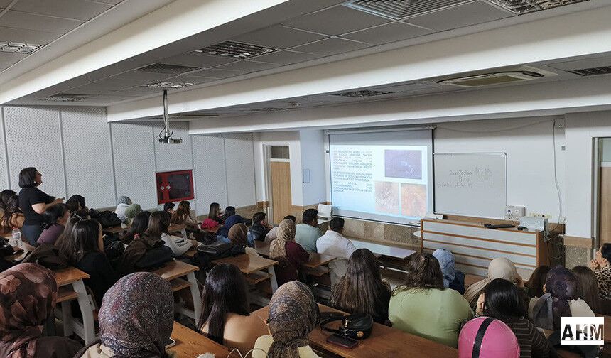 ÇÜ, Abdi Sütcü Sağlık Hizmetleri MYO’da HPV Farkındalığı Semineri Düzenlendi