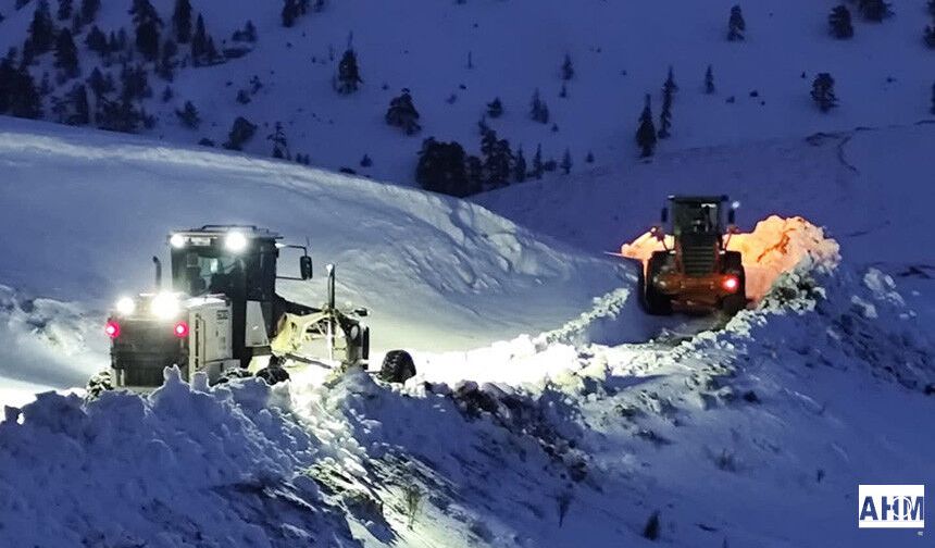 Feke Belediyesi’nden Karla Mücadele Çalışması