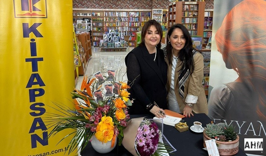 Burcu Koza Kocaoğlu'ndan İmza Günü