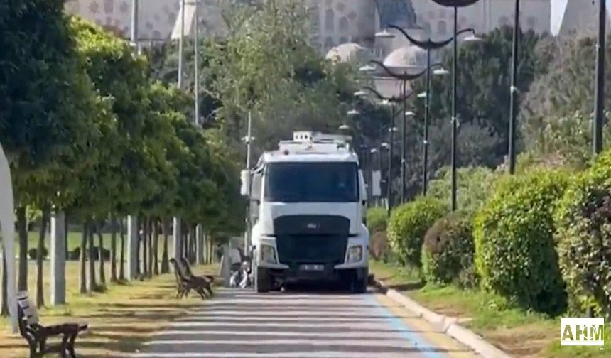 Portakal Çiçeği Karnavalı Sonrası Adana’da Büyük Temizlik Seferberliği