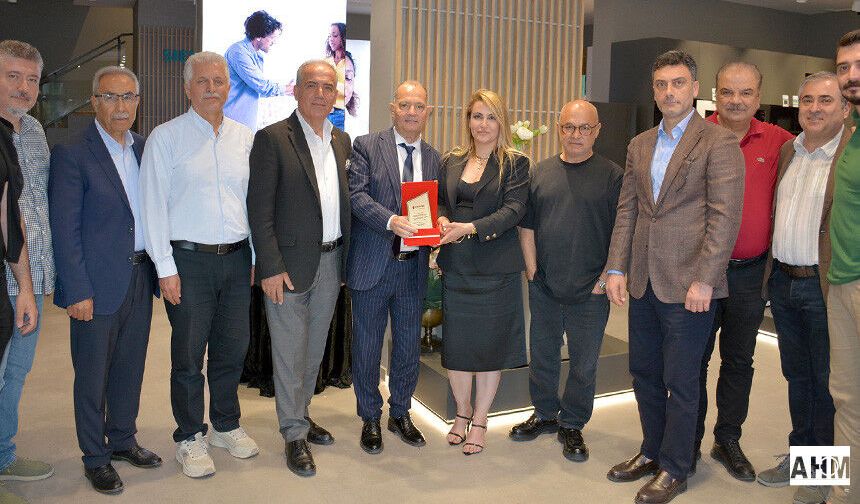 Adana'da Yapı ve Teknoloji Güçlerini Birleştirdi