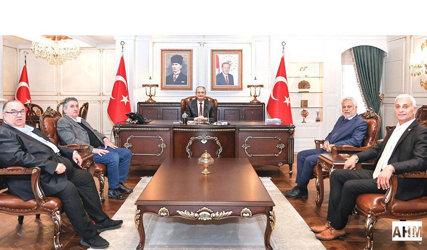 Kamil Yalçın Göl “İlk Adımın İzinde Işığınla Yürüyoruz”