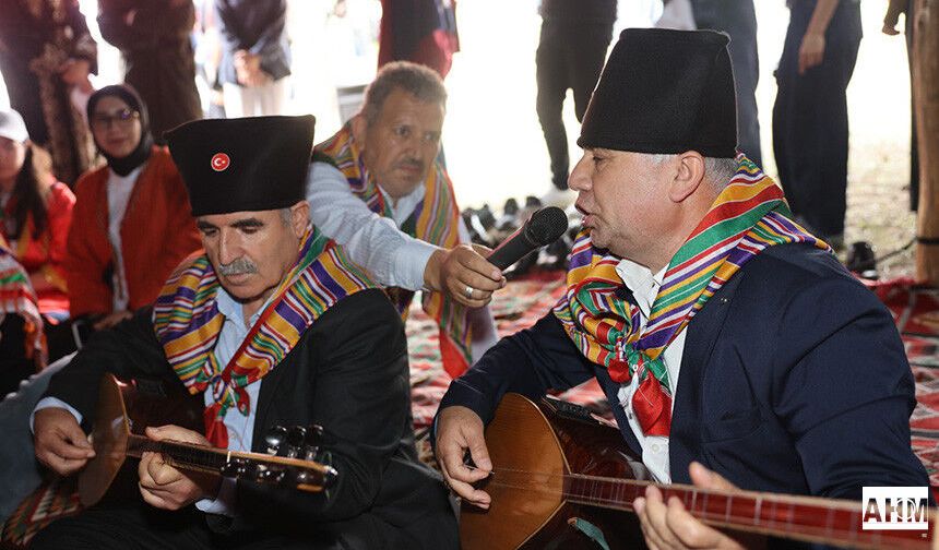 Gönül Coğrafyamız 1. Gençlik Toyu Çukurova Üniversitesinde Gerçekleştirildi