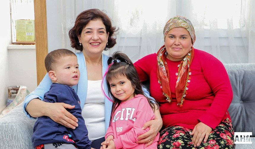 Süreyya Yavuz’dan Anneler Günü Öncesi Sed Ailelerine Anlamlı Ziyaret