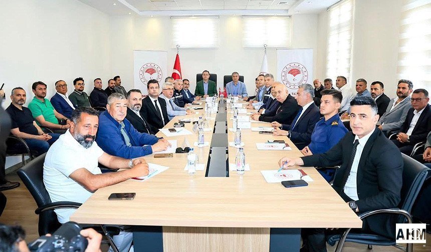 Adana’da Su Ürünleri Sektörü Masaya Yatırıldı