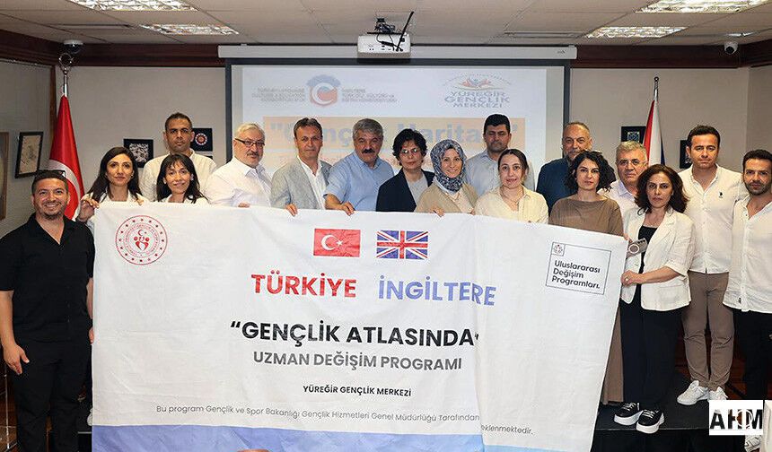 'Gençlik Atlası Uzman Projesi' Kapsamında Adana'dan Londra'ya Gençlik Köprüsü