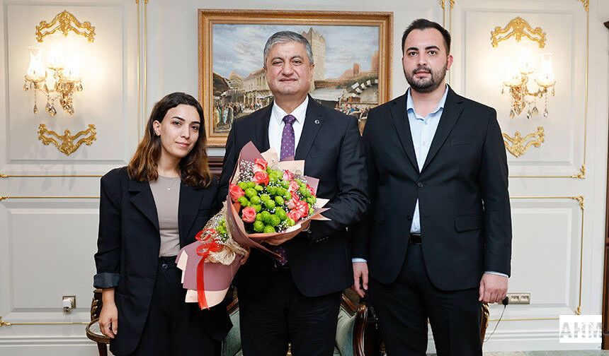 Adana Valisi Mustafa Yavuz, AK Parti İl Gençlik Kolları’nı Ağırladı