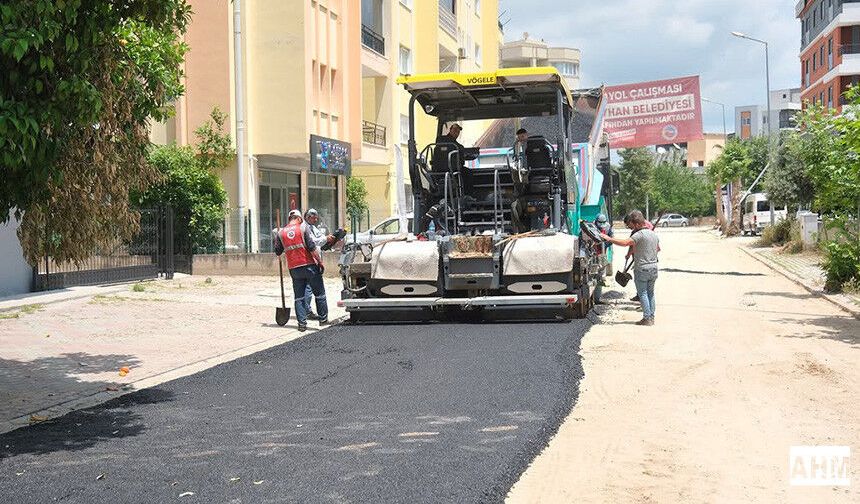 Ceyhan Belediyesi Cumhuriyet Mahallesi’nde Asfalt Çalışmalarına Başladı