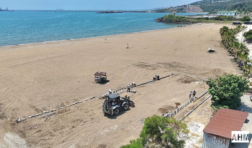 Ceyhan Belediyesi İncirli Plajı’na Modern Park Kazandırıyor