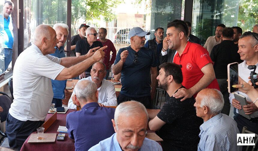 Çukurova Belediye Başkanı Emrah Kozay, Güzelyalı Mahallesi’nde Vatandaşlarla Buluştu