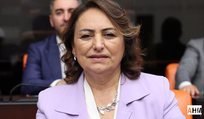 Müzeyyen Şevkin “Öğrencilerin Barınma Hakkı Tehlikede!”